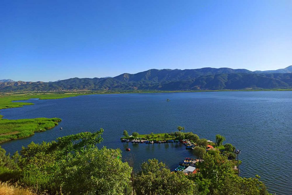 ZrebarLake 1000x670 1